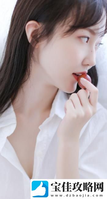女人被c  抓衣服网站风险、骗局与隐私泄露，网友：千万别点进去！