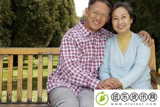 老公和小姑子躺在一起睡觉正常吗：深度剖析家庭关系中的困惑